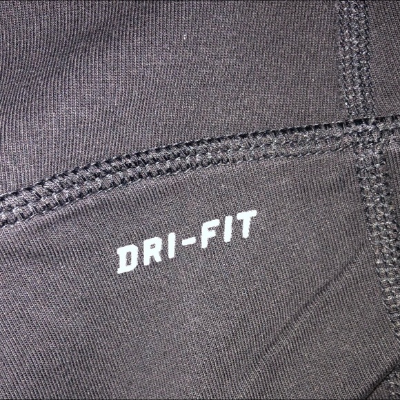 Nike Capri Yoga Leggings Dri-Fit Black - Picture 4 of 5